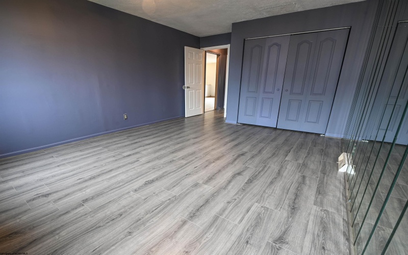 19 Oak Court, Morgantown, West Virginia 26505, 3 Bedroom Bedrooms, 6 Room Rooms,2 BathroomBathrooms,Single Family Detached,For Sale,Oak,0,10165408