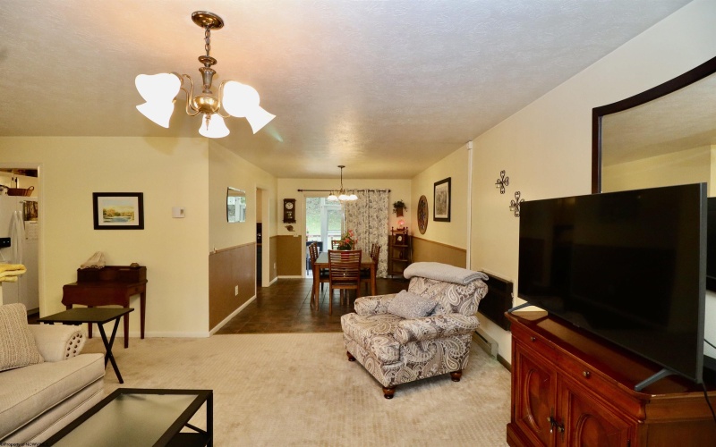 49 Berry Patch Lane, Elkins, West Virginia 26241, 3 Bedroom Bedrooms, 7 Room Rooms,2 BathroomBathrooms,Single Family Detached,For Sale,Berry Patch,0,10167013