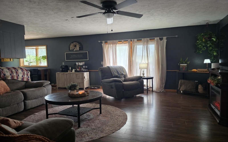 130 Green Hill Lane, Mount Clare, West Virginia 26408, 4 Bedroom Bedrooms, 8 Room Rooms,3 BathroomBathrooms,Single Family Detached,For Sale,Green Hill,0,10167020