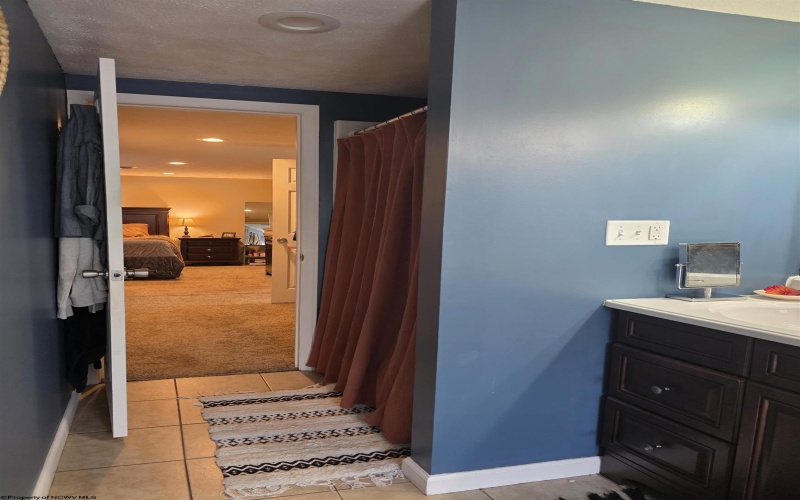 130 Green Hill Lane, Mount Clare, West Virginia 26408, 4 Bedroom Bedrooms, 8 Room Rooms,3 BathroomBathrooms,Single Family Detached,For Sale,Green Hill,0,10167020