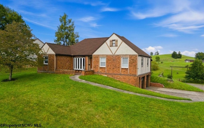 785 Brightridge Drive, Bridgeport, West Virginia 26330, 3 Bedroom Bedrooms, 13 Room Rooms,3 BathroomBathrooms,Single Family Detached,For Sale,Brightridge,0,10167016 785 Brightridge Drive, Bridgeport, West Virginia 26330, 3 Bedroom Bedrooms, 13 Room Rooms,3 BathroomBathrooms,Single Family Detached,For Sale,Brightridge,0,10167016
