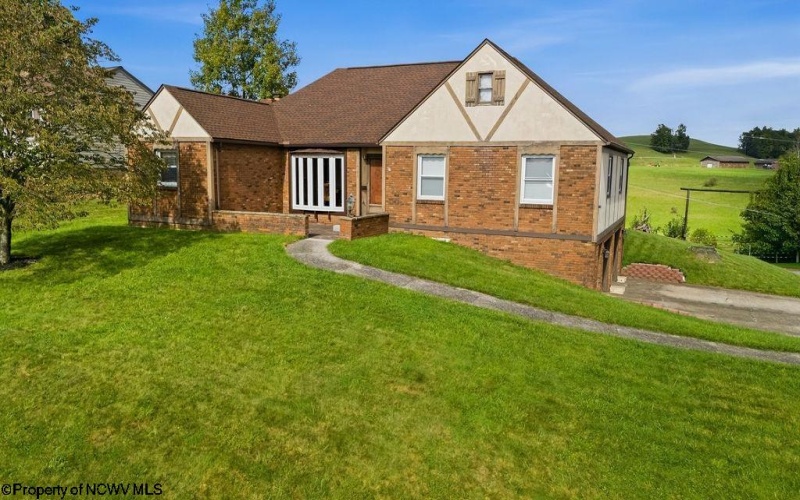 785 Brightridge Drive, Bridgeport, West Virginia 26330, 3 Bedroom Bedrooms, 13 Room Rooms,3 BathroomBathrooms,Single Family Detached,For Sale,Brightridge,0,10167016 785 Brightridge Drive, Bridgeport, West Virginia 26330, 3 Bedroom Bedrooms, 13 Room Rooms,3 BathroomBathrooms,Single Family Detached,For Sale,Brightridge,0,10167016