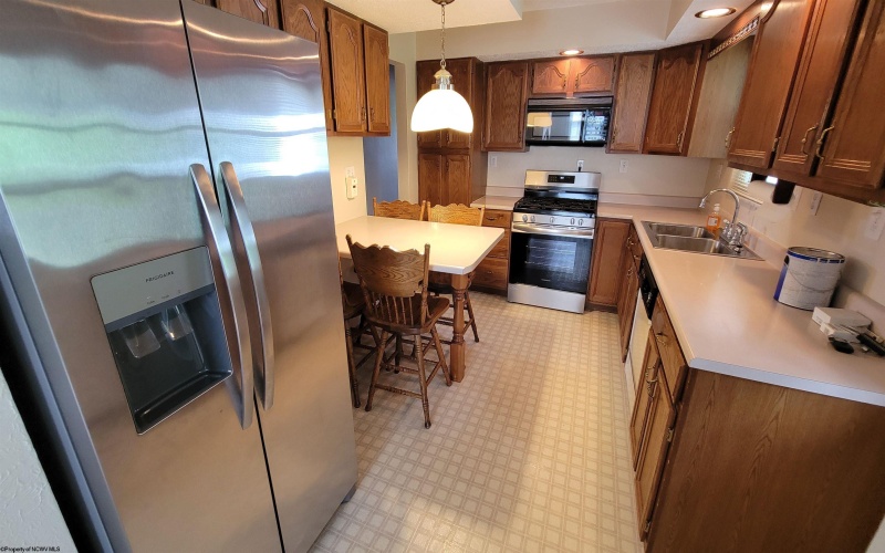 2218 Linn Ann Drive, Fairmont, West Virginia 26554, 3 Bedroom Bedrooms, 6 Room Rooms,1 BathroomBathrooms,Single Family Detached,For Sale,Linn Ann,0,10167022