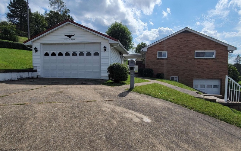 2218 Linn Ann Drive, Fairmont, West Virginia 26554, 3 Bedroom Bedrooms, 6 Room Rooms,1 BathroomBathrooms,Single Family Detached,For Sale,Linn Ann,0,10167022