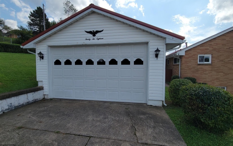 2218 Linn Ann Drive, Fairmont, West Virginia 26554, 3 Bedroom Bedrooms, 6 Room Rooms,1 BathroomBathrooms,Single Family Detached,For Sale,Linn Ann,0,10167022