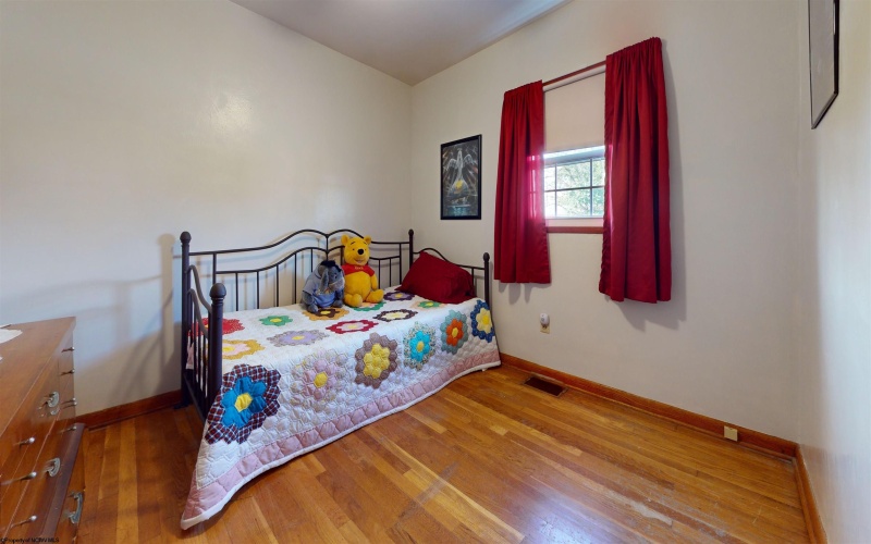 613 Mason Street, Fairmont, West Virginia 26554, 3 Bedroom Bedrooms, 6 Room Rooms,1 BathroomBathrooms,Single Family Detached,For Sale,Mason,0,10167029
