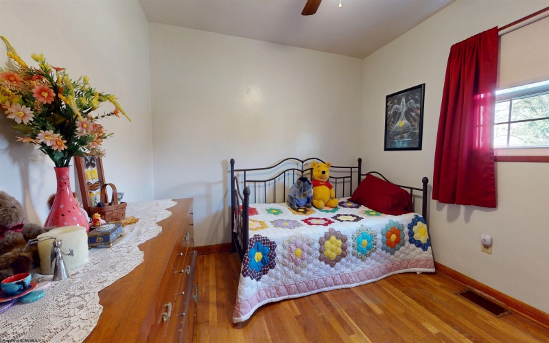 613 Mason Street, Fairmont, West Virginia 26554, 3 Bedroom Bedrooms, 6 Room Rooms,1 BathroomBathrooms,Single Family Detached,For Sale,Mason,0,10167029