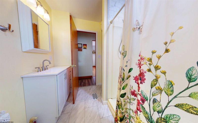 613 Mason Street, Fairmont, West Virginia 26554, 3 Bedroom Bedrooms, 6 Room Rooms,1 BathroomBathrooms,Single Family Detached,For Sale,Mason,0,10167029