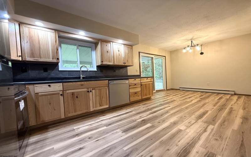 106 Elizabeth Circle, Kingwood, West Virginia 26537, 3 Bedroom Bedrooms, 6 Room Rooms,1 BathroomBathrooms,Single Family Detached,For Sale,Elizabeth,0,10167043
