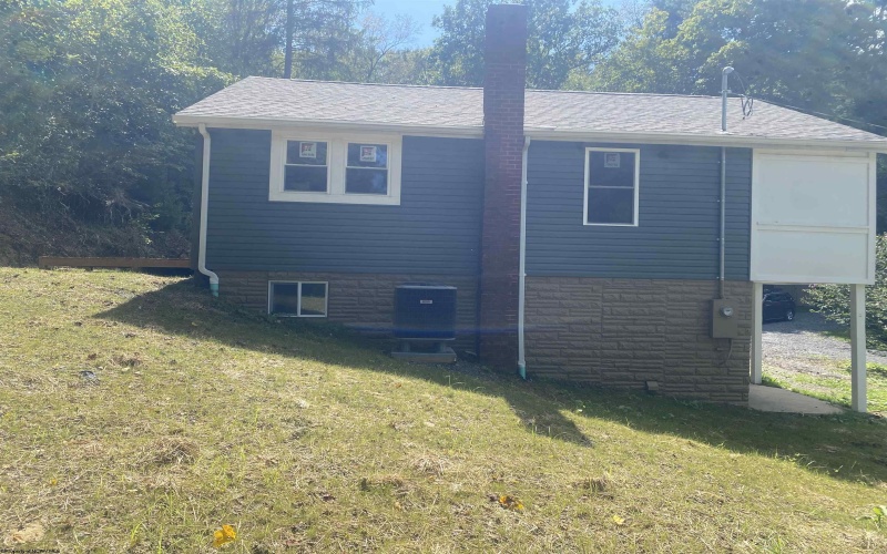 4603 Fairmont Road, Morgantown, West Virginia 26501, 2 Bedroom Bedrooms, 6 Room Rooms,2 BathroomBathrooms,Single Family Detached,For Sale,Fairmont,0,10167041