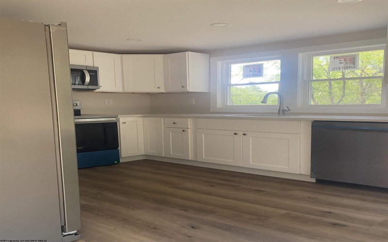 4603 Fairmont Road, Morgantown, West Virginia 26501, 2 Bedroom Bedrooms, 6 Room Rooms,2 BathroomBathrooms,Single Family Detached,For Sale,Fairmont,0,10167041