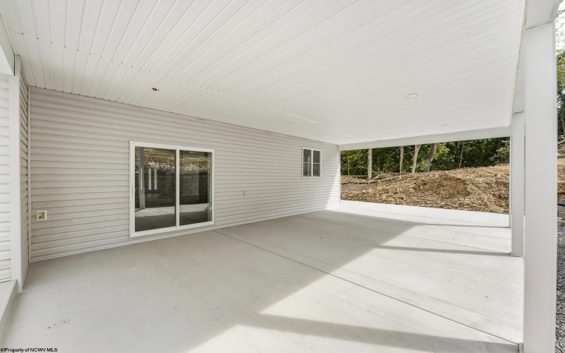 206 Jade Drive, Morgantown, West Virginia 26508, 6 Bedroom Bedrooms, 7 Room Rooms,4 BathroomBathrooms,Single Family Detached,For Sale,Jade,0,10167030