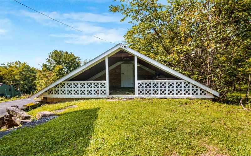 224 Diamond Avenue, Morgantown, West Virginia 26505, 2 Bedroom Bedrooms, 5 Room Rooms,1 BathroomBathrooms,Single Family Detached,For Sale,Diamond,0,10167032