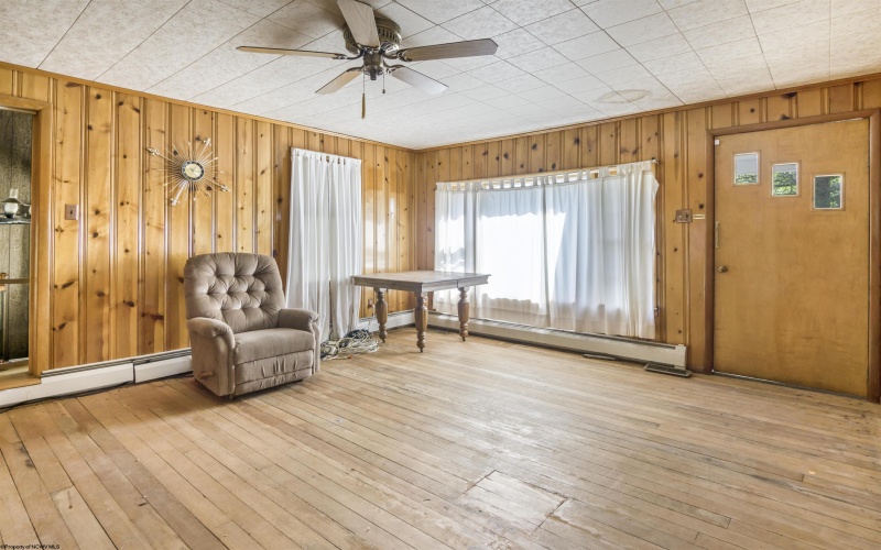 224 Diamond Avenue, Morgantown, West Virginia 26505, 2 Bedroom Bedrooms, 5 Room Rooms,1 BathroomBathrooms,Single Family Detached,For Sale,Diamond,0,10167032