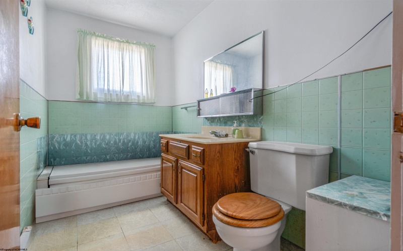 224 Diamond Avenue, Morgantown, West Virginia 26505, 2 Bedroom Bedrooms, 5 Room Rooms,1 BathroomBathrooms,Single Family Detached,For Sale,Diamond,0,10167032