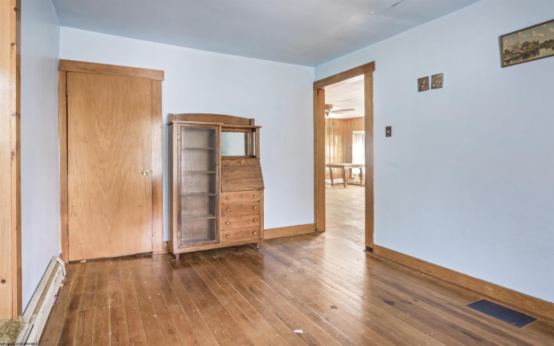 224 Diamond Avenue, Morgantown, West Virginia 26505, 2 Bedroom Bedrooms, 5 Room Rooms,1 BathroomBathrooms,Single Family Detached,For Sale,Diamond,0,10167032