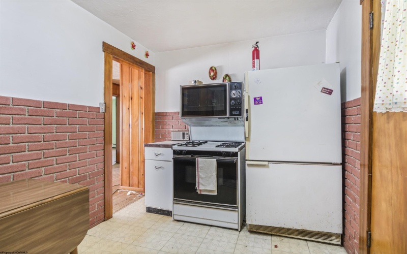 224 Diamond Avenue, Morgantown, West Virginia 26505, 2 Bedroom Bedrooms, 5 Room Rooms,1 BathroomBathrooms,Single Family Detached,For Sale,Diamond,0,10167032