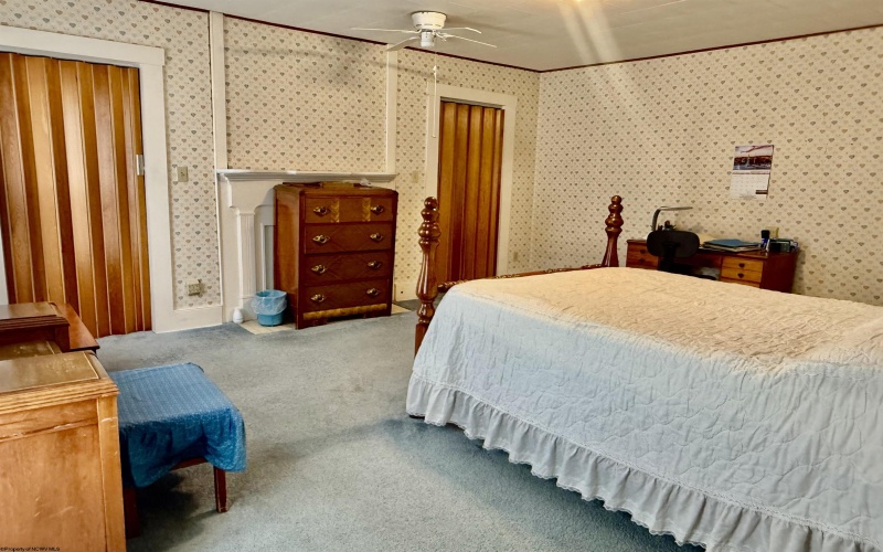 100 Madison Street, Fairview, West Virginia 26570, 3 Bedroom Bedrooms, 7 Room Rooms,2 BathroomBathrooms,Single Family Detached,For Sale,Madison,0,10167056