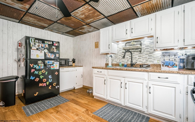 952 Burnside Camp Road, Terra Alta, West Virginia 26764, 2 Bedroom Bedrooms, 7 Room Rooms,1 BathroomBathrooms,Single Family Detached,For Sale,Burnside Camp,0,10167054