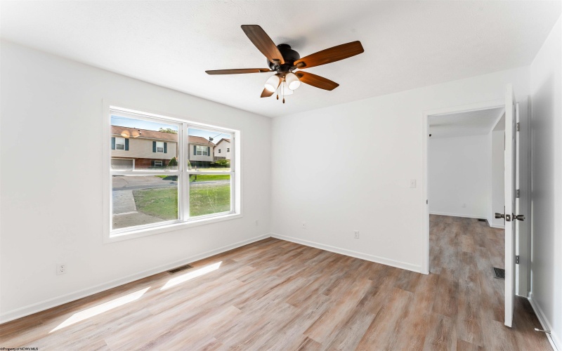 5010 Riverwood Circle, Fairmont, West Virginia 26554, 3 Bedroom Bedrooms, 6 Room Rooms,2 BathroomBathrooms,Single Family Detached,For Sale,Riverwood,0,10167045