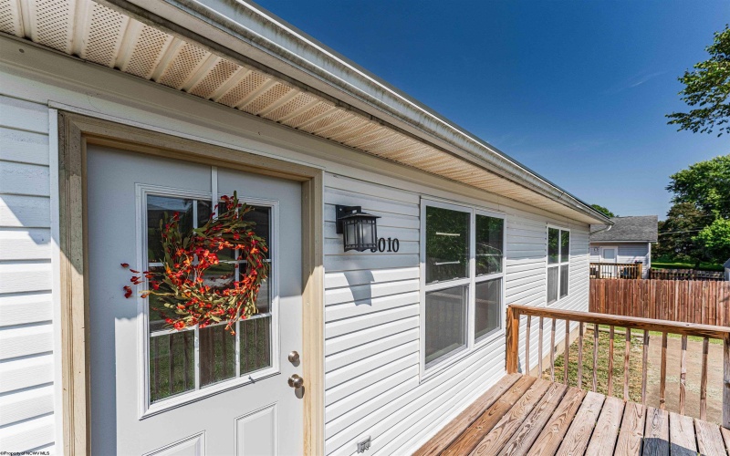 5010 Riverwood Circle, Fairmont, West Virginia 26554, 3 Bedroom Bedrooms, 6 Room Rooms,2 BathroomBathrooms,Single Family Detached,For Sale,Riverwood,0,10167045