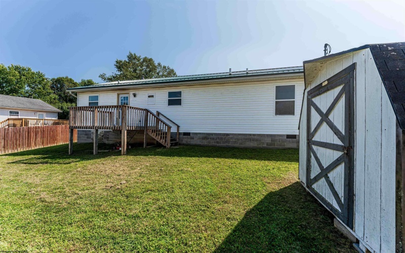 5010 Riverwood Circle, Fairmont, West Virginia 26554, 3 Bedroom Bedrooms, 6 Room Rooms,2 BathroomBathrooms,Single Family Detached,For Sale,Riverwood,0,10167045