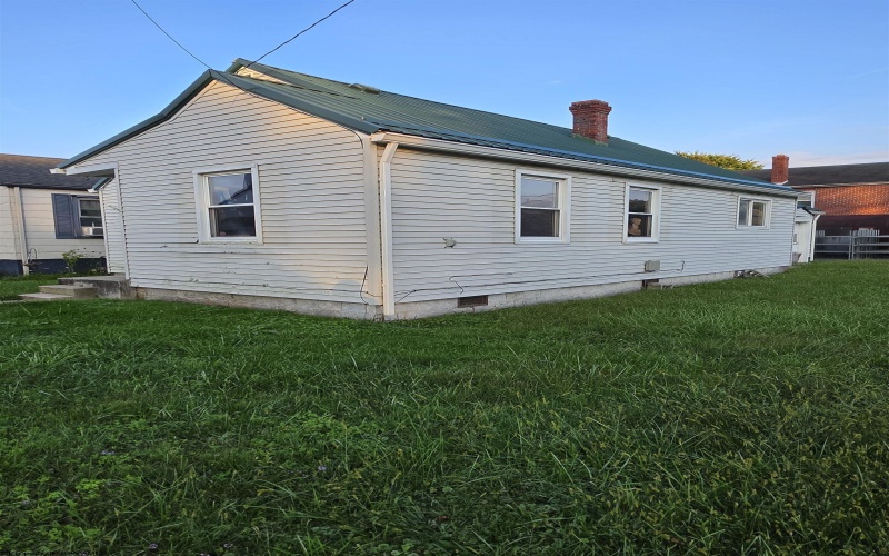 1629 Lavalette Avenue, Elkins, West Virginia 26241, 2 Bedroom Bedrooms, 5 Room Rooms,1 BathroomBathrooms,Single Family Detached,For Sale,Lavalette,0,10167047