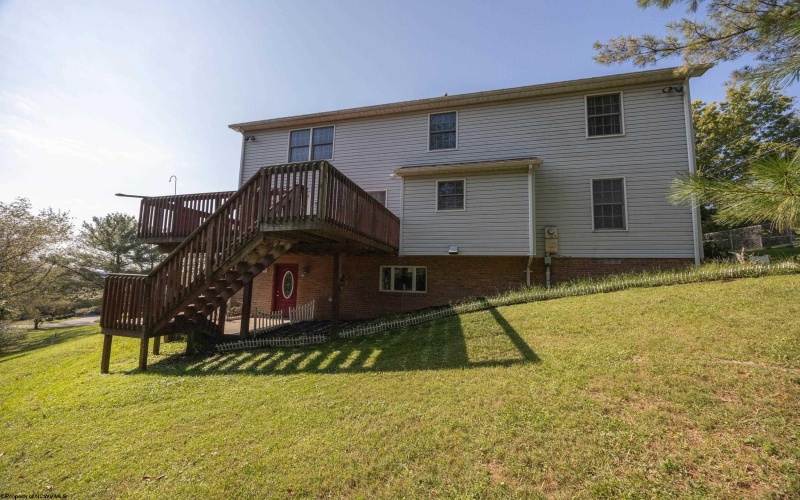 101 Edwards Way, Bridgeport, West Virginia 26330, 4 Bedroom Bedrooms, 10 Room Rooms,2 BathroomBathrooms,Single Family Detached,For Sale,Edwards,0,10167051