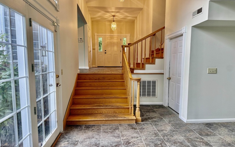 1 Pinnacle Peak Lane, Fairmont, West Virginia 26554, 4 Bedroom Bedrooms, 8 Room Rooms,3 BathroomBathrooms,Single Family Detached,For Sale,Pinnacle Peak,0,10167058