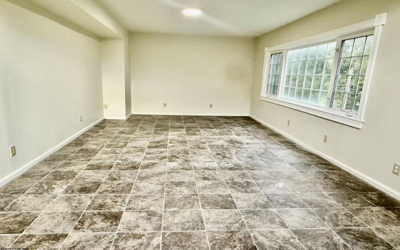1 Pinnacle Peak Lane, Fairmont, West Virginia 26554, 4 Bedroom Bedrooms, 8 Room Rooms,3 BathroomBathrooms,Single Family Detached,For Sale,Pinnacle Peak,0,10167058