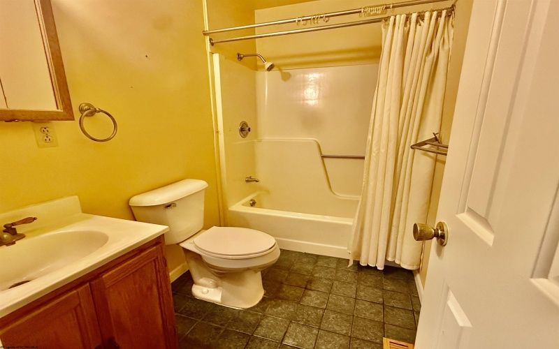 1 Pinnacle Peak Lane, Fairmont, West Virginia 26554, 4 Bedroom Bedrooms, 8 Room Rooms,3 BathroomBathrooms,Single Family Detached,For Sale,Pinnacle Peak,0,10167058