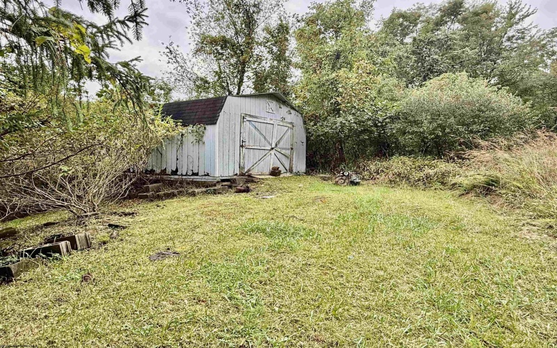 1 Pinnacle Peak Lane, Fairmont, West Virginia 26554, 4 Bedroom Bedrooms, 8 Room Rooms,3 BathroomBathrooms,Single Family Detached,For Sale,Pinnacle Peak,0,10167058
