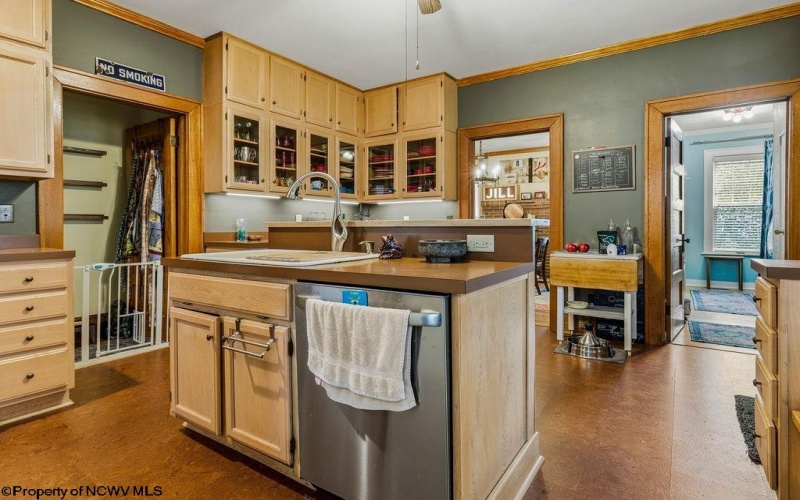 527 Stanley Avenue, Clarksburg, West Virginia 26301, 4 Bedroom Bedrooms, 9 Room Rooms,2 BathroomBathrooms,Single Family Detached,For Sale,Stanley,0,10167069 527 Stanley Avenue, Clarksburg, West Virginia 26301, 4 Bedroom Bedrooms, 9 Room Rooms,2 BathroomBathrooms,Single Family Detached,For Sale,Stanley,0,10167069