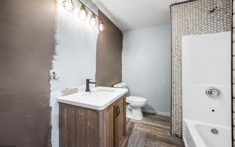 146 Hecks Run Road, Fairmont, West Virginia 26554, 2 Bedroom Bedrooms, 7 Room Rooms,2 BathroomBathrooms,Single Family Detached,For Sale,Hecks Run,0,10167067 146 Hecks Run Road, Fairmont, West Virginia 26554, 2 Bedroom Bedrooms, 7 Room Rooms,2 BathroomBathrooms,Single Family Detached,For Sale,Hecks Run,0,10167067