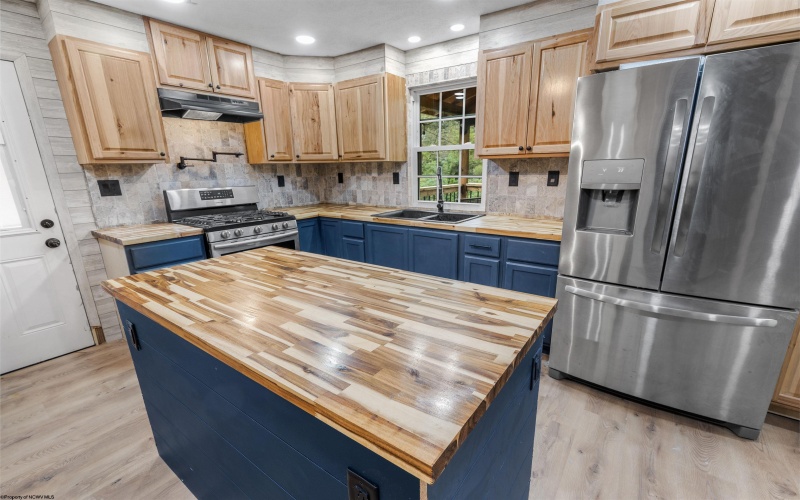 146 Hecks Run Road, Fairmont, West Virginia 26554, 2 Bedroom Bedrooms, 7 Room Rooms,2 BathroomBathrooms,Single Family Detached,For Sale,Hecks Run,0,10167067 146 Hecks Run Road, Fairmont, West Virginia 26554, 2 Bedroom Bedrooms, 7 Room Rooms,2 BathroomBathrooms,Single Family Detached,For Sale,Hecks Run,0,10167067