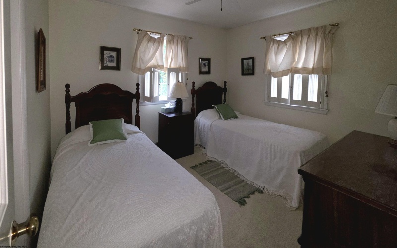 630 Killarney Drive, Morgantown, West Virginia 26505, 3 Bedroom Bedrooms, 6 Room Rooms,2 BathroomBathrooms,Single Family Detached,For Sale,Killarney,0,10167061