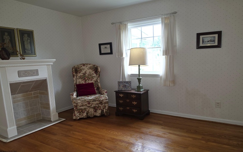 630 Killarney Drive, Morgantown, West Virginia 26505, 3 Bedroom Bedrooms, 6 Room Rooms,2 BathroomBathrooms,Single Family Detached,For Sale,Killarney,0,10167061