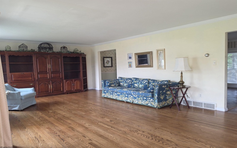630 Killarney Drive, Morgantown, West Virginia 26505, 3 Bedroom Bedrooms, 6 Room Rooms,2 BathroomBathrooms,Single Family Detached,For Sale,Killarney,0,10167061