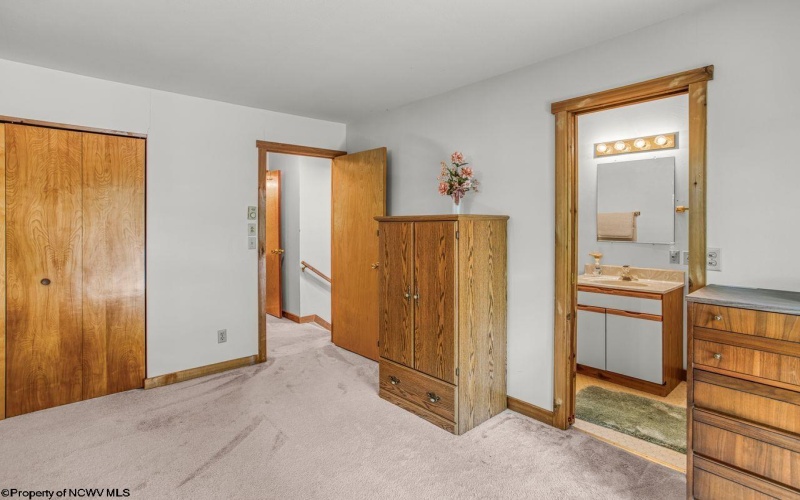 1002 Goldenrod Drive, Terra Alta, West Virginia 26764, 3 Bedroom Bedrooms, 11 Room Rooms,3 BathroomBathrooms,Single Family Detached,For Sale,Goldenrod,0,10167064