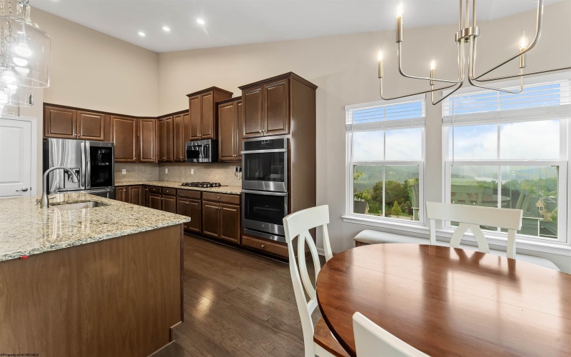 90 Lavista Drive, Morgantown, West Virginia 26508, 3 Bedroom Bedrooms, 7 Room Rooms,3 BathroomBathrooms,Single Family Detached,For Sale,Lavista,0,10167060