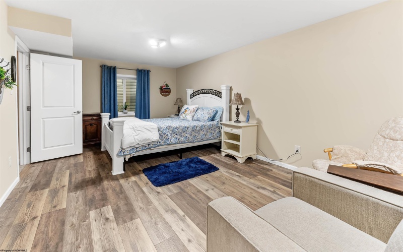 90 Lavista Drive, Morgantown, West Virginia 26508, 3 Bedroom Bedrooms, 7 Room Rooms,3 BathroomBathrooms,Single Family Detached,For Sale,Lavista,0,10167060