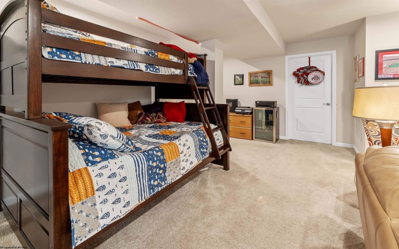 90 Lavista Drive, Morgantown, West Virginia 26508, 3 Bedroom Bedrooms, 7 Room Rooms,3 BathroomBathrooms,Single Family Detached,For Sale,Lavista,0,10167060