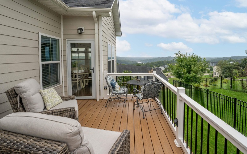 90 Lavista Drive, Morgantown, West Virginia 26508, 3 Bedroom Bedrooms, 7 Room Rooms,3 BathroomBathrooms,Single Family Detached,For Sale,Lavista,0,10167060