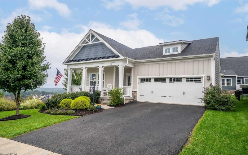 90 Lavista Drive, Morgantown, West Virginia 26508, 3 Bedroom Bedrooms, 7 Room Rooms,3 BathroomBathrooms,Single Family Detached,For Sale,Lavista,0,10167060