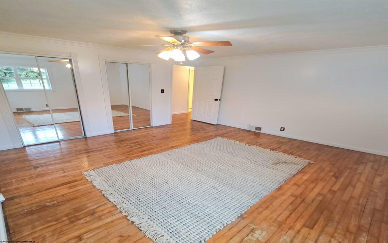 204 Sigler Street, Kingwood, West Virginia 26537, 3 Bedroom Bedrooms, 10 Room Rooms,1 BathroomBathrooms,Single Family Detached,For Sale,Sigler,0,10167059