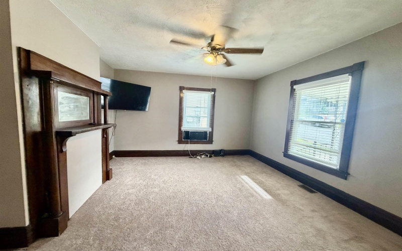 731 Virginia Avenue, Fairmont, West Virginia 26554, 2 Bedroom Bedrooms, 5 Room Rooms,1 BathroomBathrooms,Single Family Detached,For Sale,Virginia,0,10167066