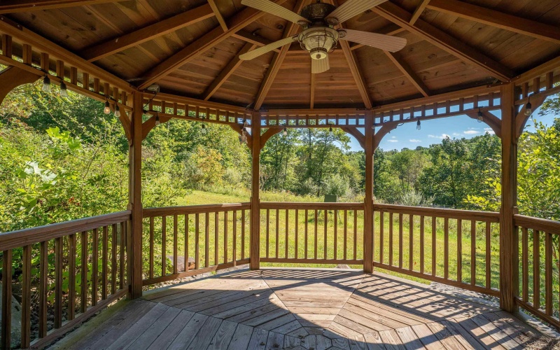 209 Van Tassel Court, Morgantown, West Virginia 26508, 5 Bedroom Bedrooms, 15 Room Rooms,3 BathroomBathrooms,Single Family Detached,For Sale,Van Tassel,0,10167062 209 Van Tassel Court, Morgantown, West Virginia 26508, 5 Bedroom Bedrooms, 15 Room Rooms,3 BathroomBathrooms,Single Family Detached,For Sale,Van Tassel,0,10167062