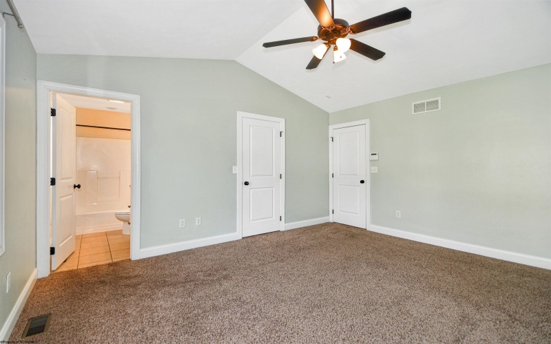 320 Villa View Drive, Morgantown, West Virginia 26505, 3 Bedroom Bedrooms, 5 Room Rooms,3 BathroomBathrooms,Single Family Attached,For Sale,Villa View,0,10167088