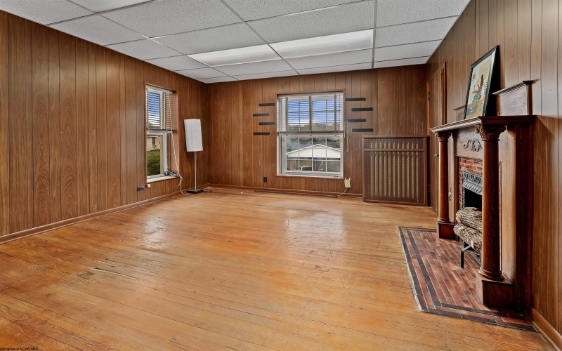 103 Court Street, Kingwood, West Virginia 26537, 0 , 0 ,0,Commercial (for Sale),For Sale,Court,0,10167079