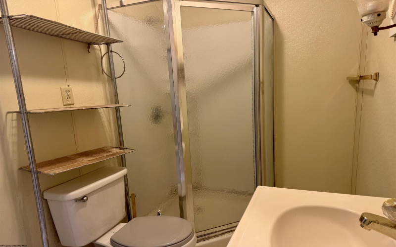 72 Wabash Avenue, Philippi, West Virginia 26416, 2 Bedroom Bedrooms, 4 Room Rooms,1 BathroomBathrooms,Single Family Detached,For Sale,Wabash,0,10167092